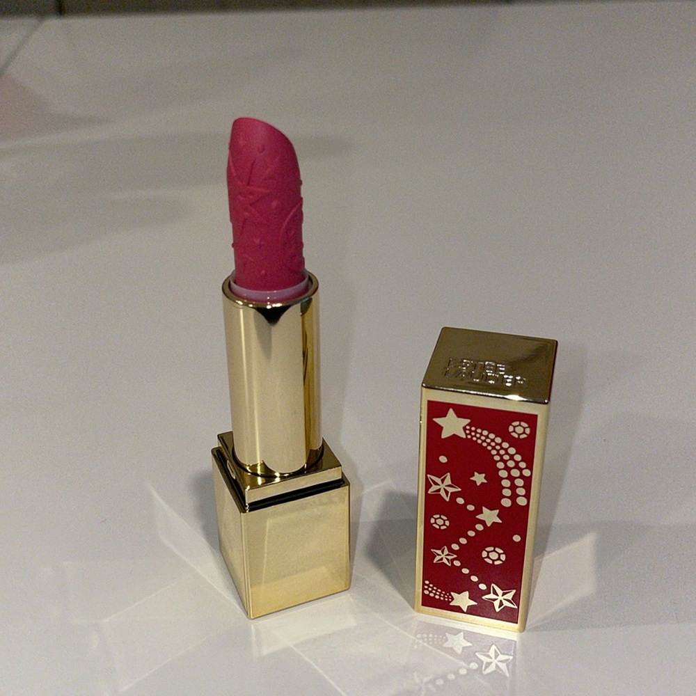 Estée Lauder lipstick (new)
